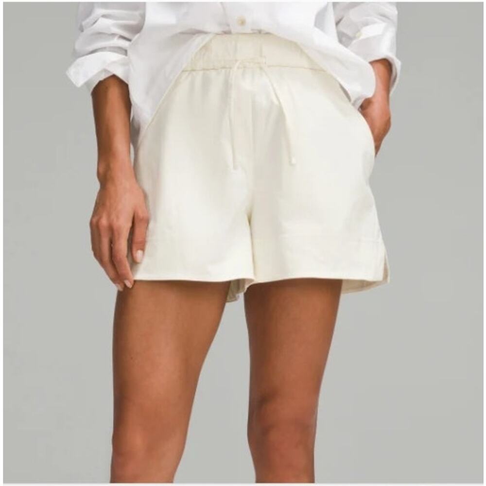 Lululemon Cinchable Waist High-Rise Woven Short 3.5"‎ In Bone Large - Picture 2 of 11